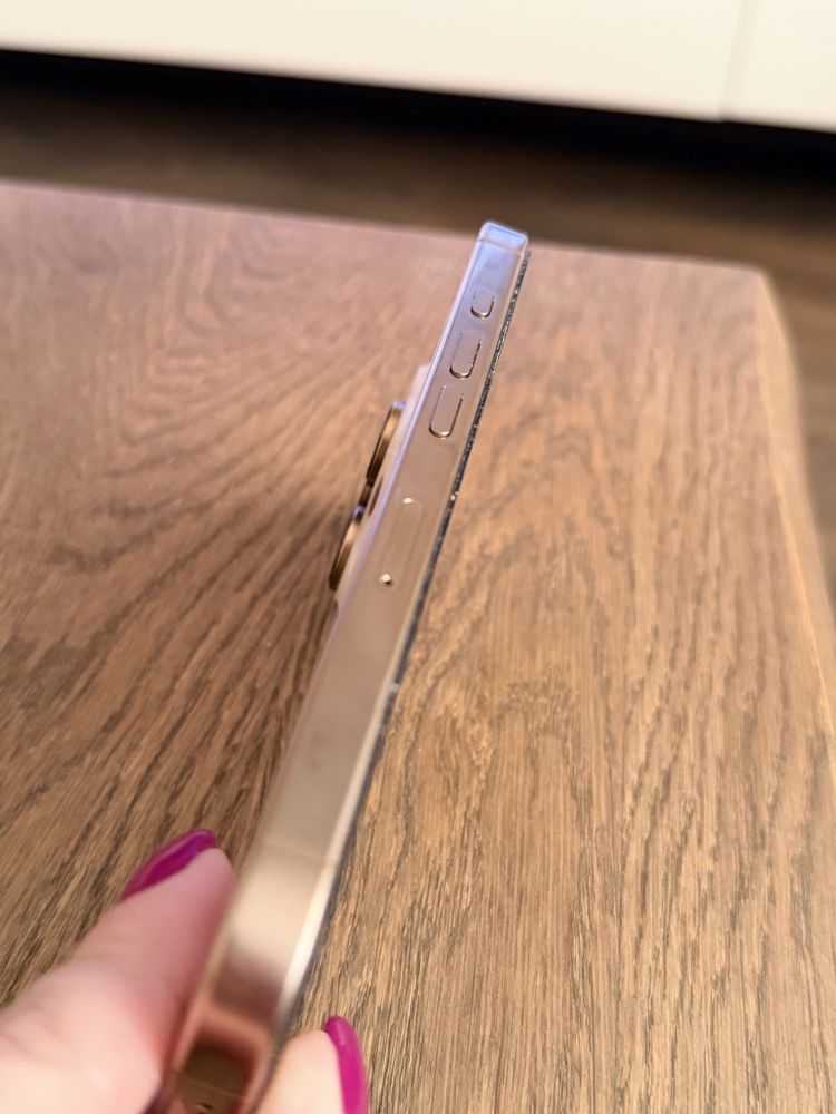 Iphone 16 pro като НОВ