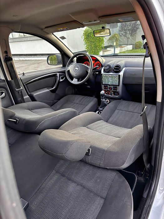 Dacia Duster Offroad Pack 1.6 4x4 Benzina Navi Clima Geamuri Electrice