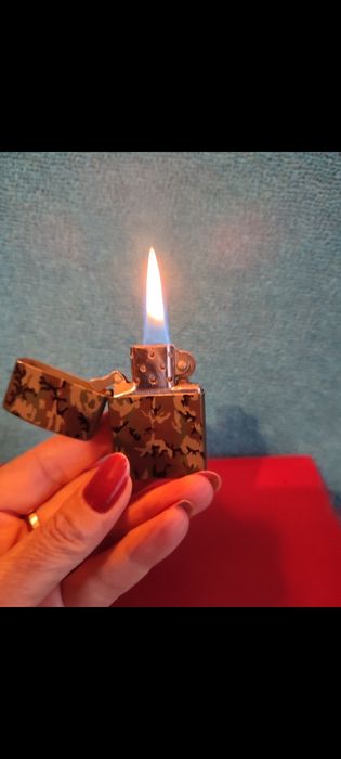 Bricheta Zippo, funcțională, originală