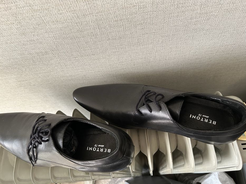 Туфли Bertoni iz Italy.41 razmer