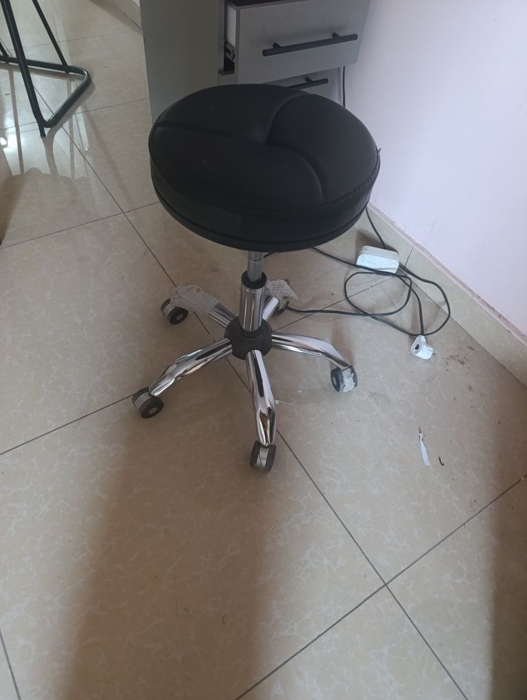 Srochna sotiladi arzon narxda