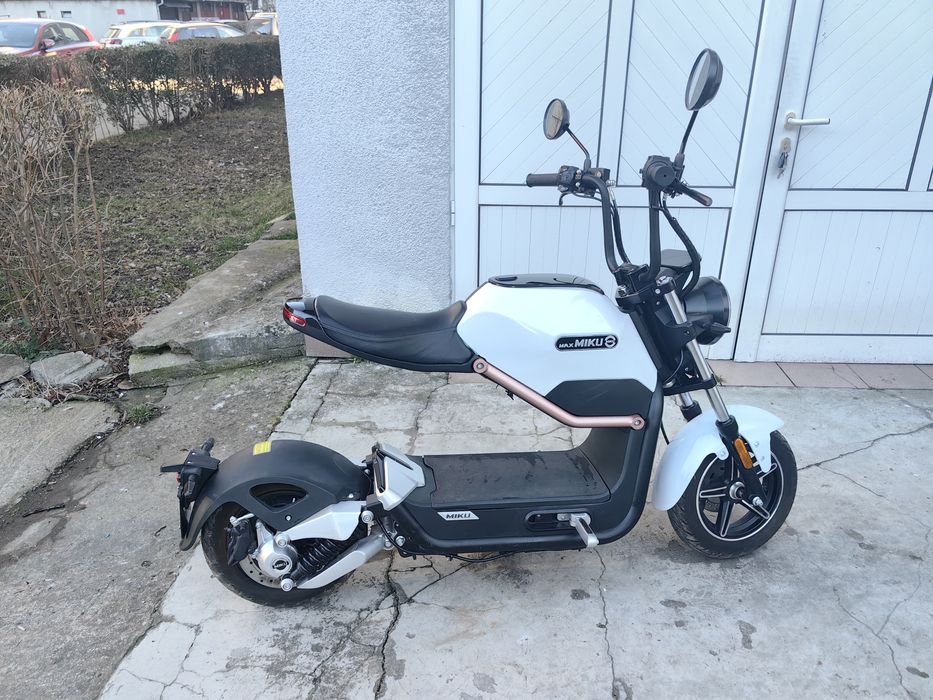 Scuter electric Sunra Miku Max