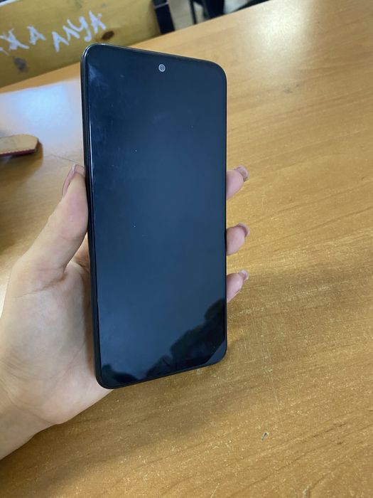 Продам Redmi. Без коробки и зарядки