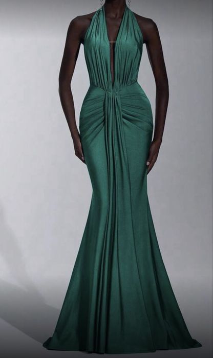 Официална рокля с гол гръб