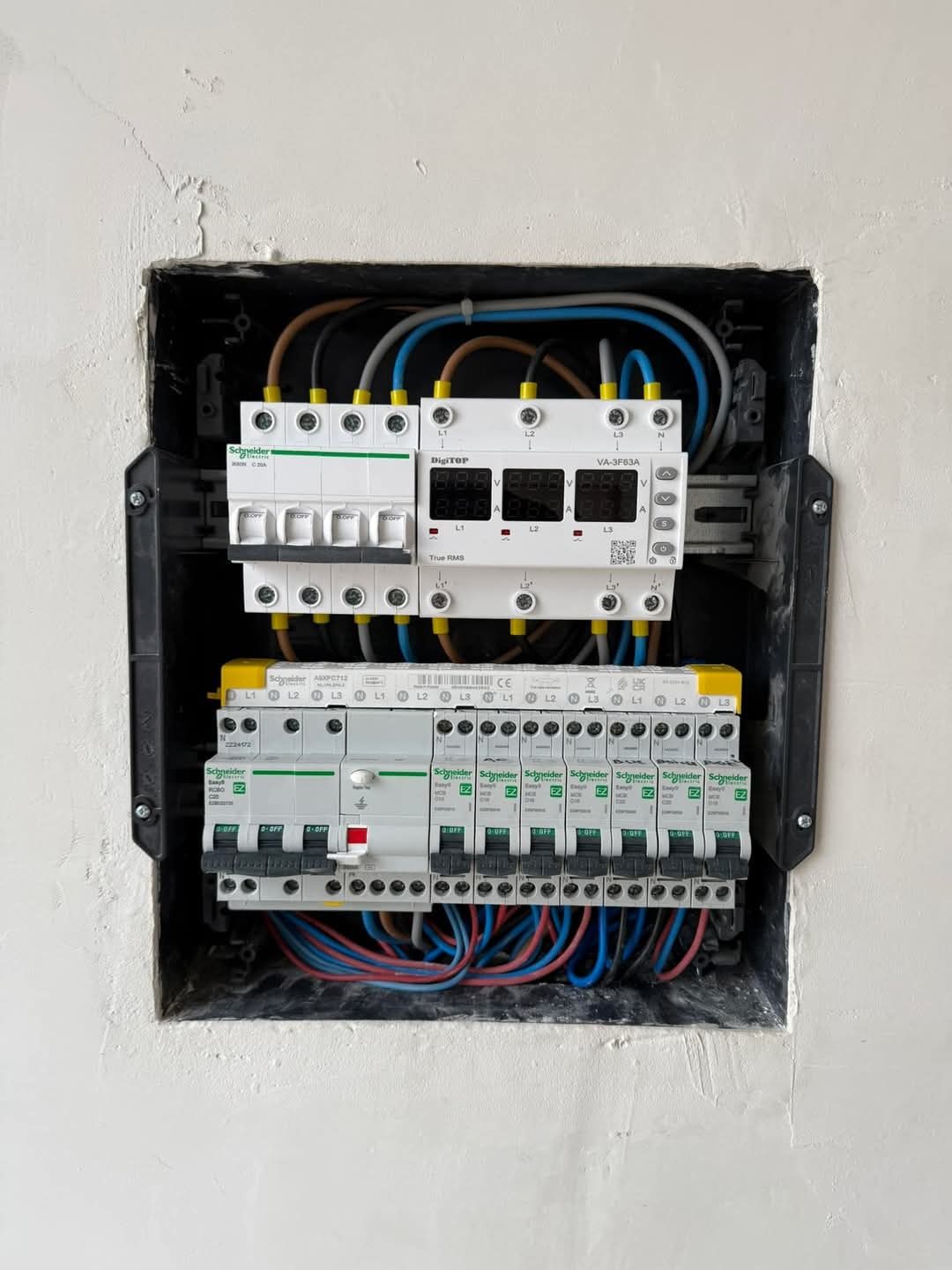 Electrician 24/24