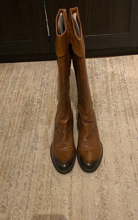 Cizme cu toc maro