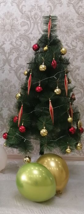 Ёлка искусственная