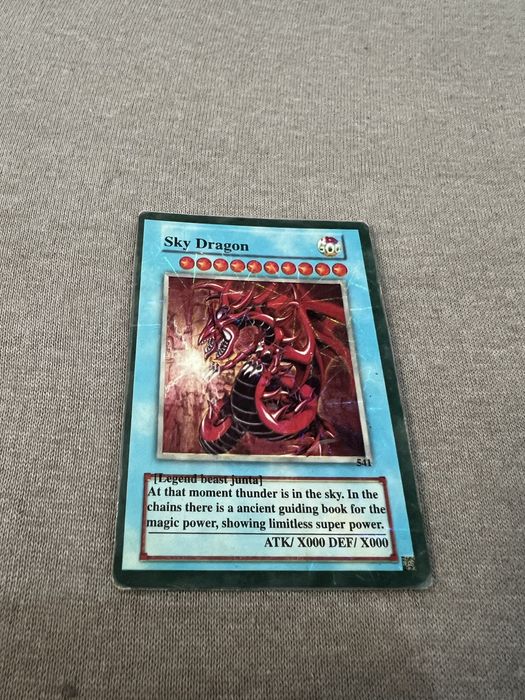 Cărți Yu-Gi-Oh in stare foarte bună