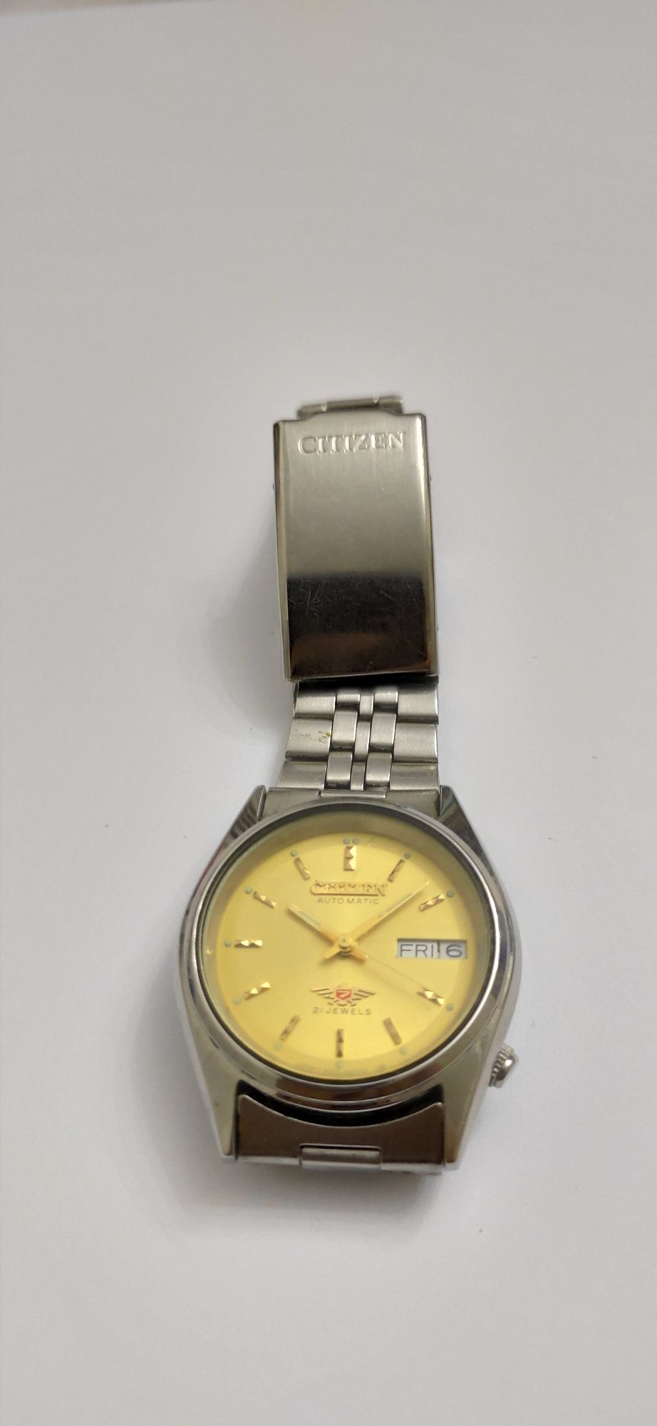 Срочно продаю японские часы оригинал ."Citizen" оригинал.