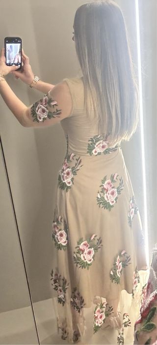 Vand rochie de cocktail