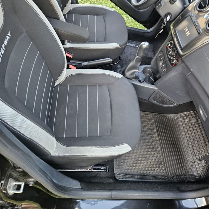 Dacia Sandero Stepway 2017 0900 benzina