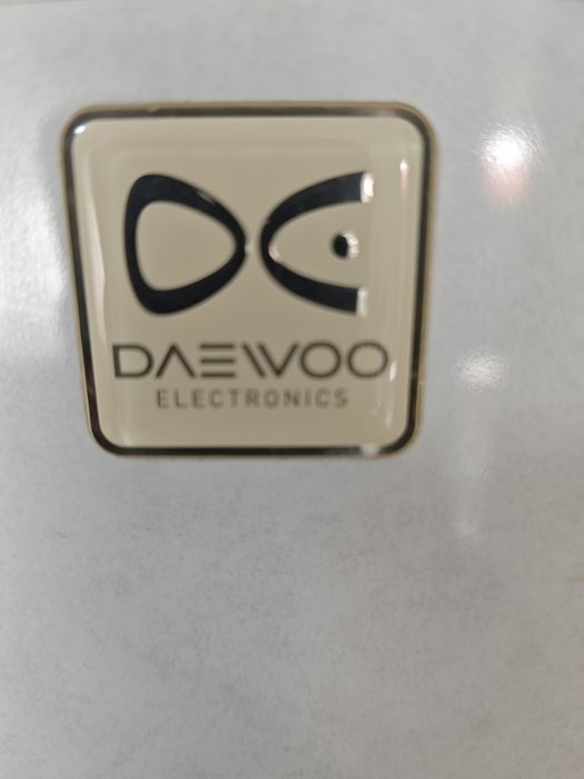 Холодильник Daewoo.