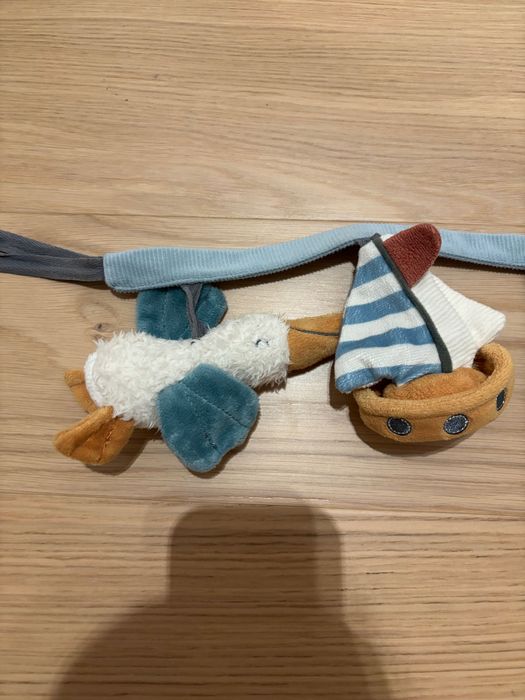 Jucarie senzoriala pentru carut / scoica Little Dutch