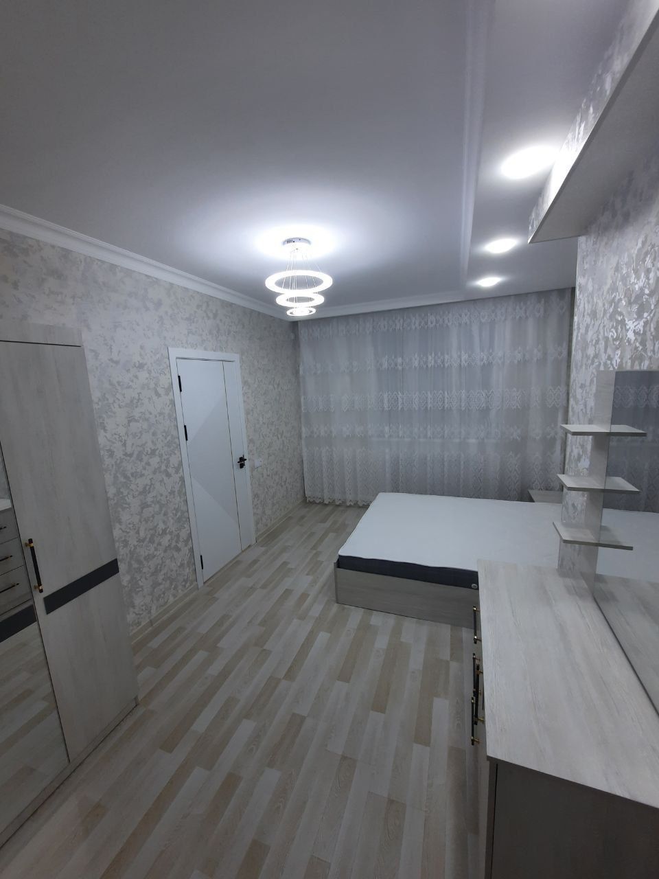 Квартира сотилад Себзор Закс 3*4/6/9 Мебель + Техника 2 та санузел бор