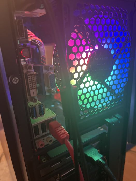 Vand titan 700 in stare buna