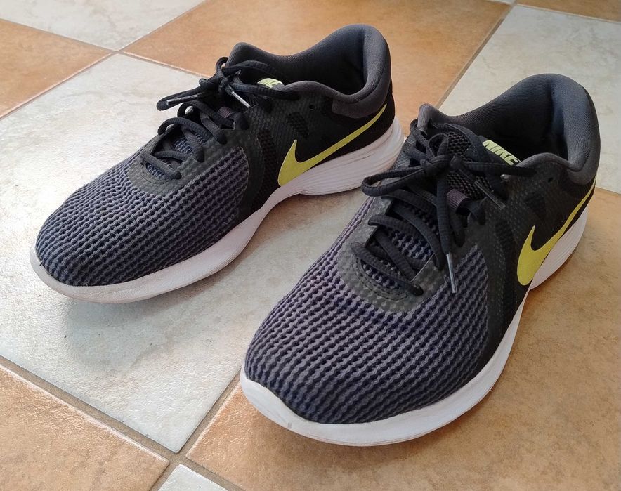 Adidasi Nike negru-verde 44