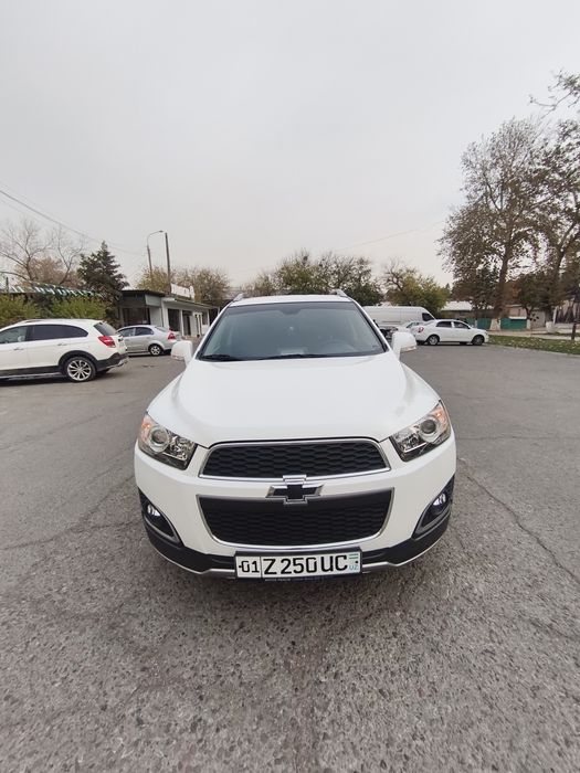 Продам Автомобиль Chevrolet Captiva белый жемчуг 2015 года выпуска
