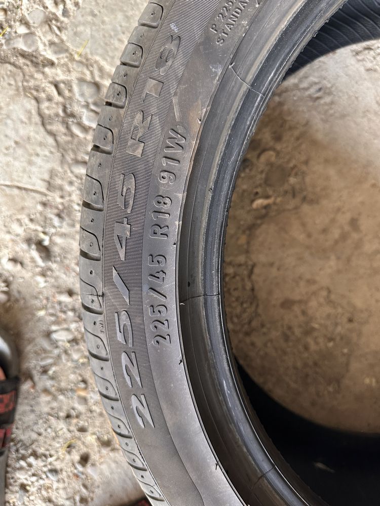 Anvelopa pirelli 225.45.18 vara