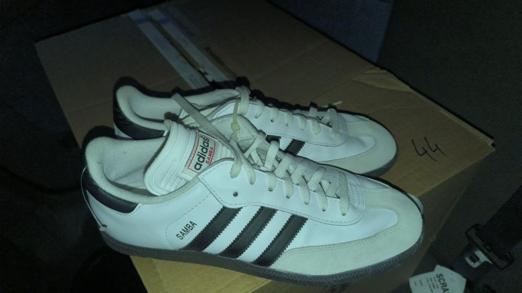 Vând Adidași Adidas Originali