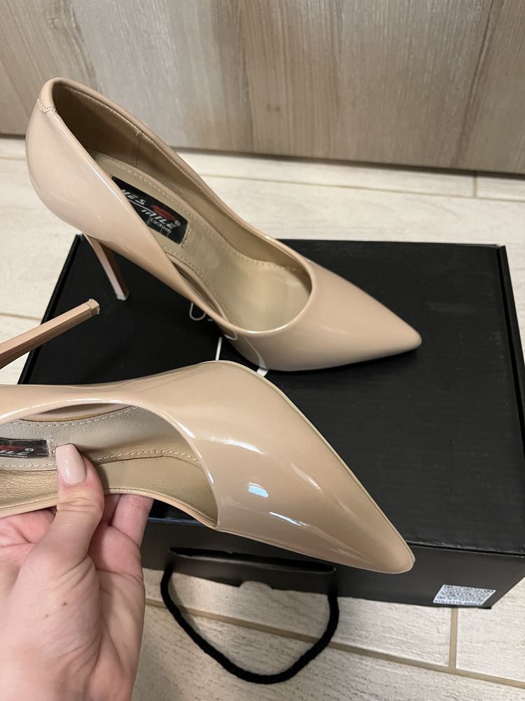 Дамски обувки 35 номер guess shoe aquarium
