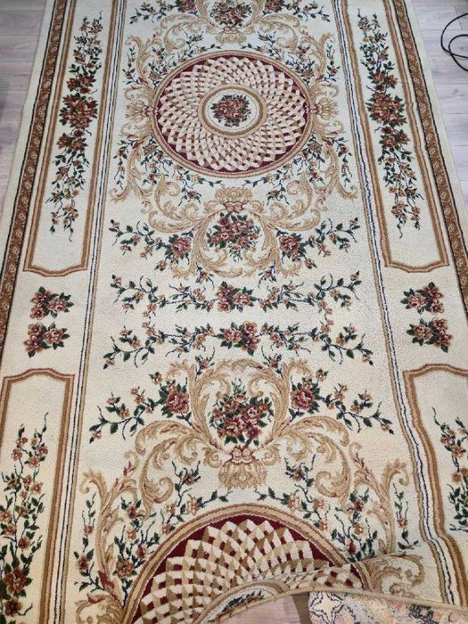 Продаю ковры в хорошем состоянии по 350 тыс сум