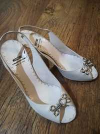 Официални дамски обувки Moschino