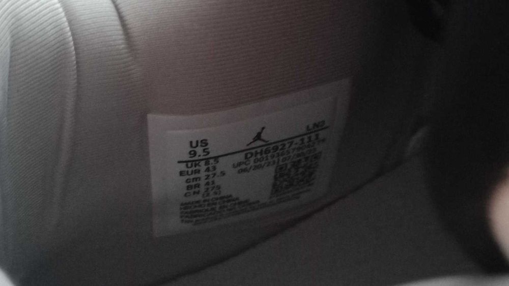 Маратонки НОВИ! Джордан 4