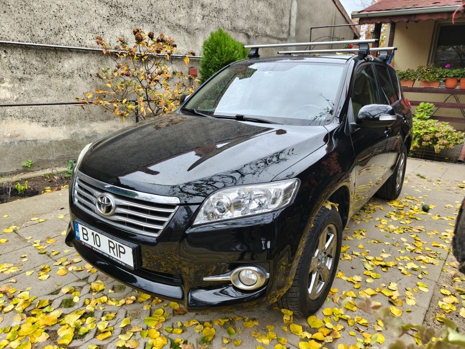 Vând Toyota Rav 4 2.0 VVT-I CVT 4x4 158hp