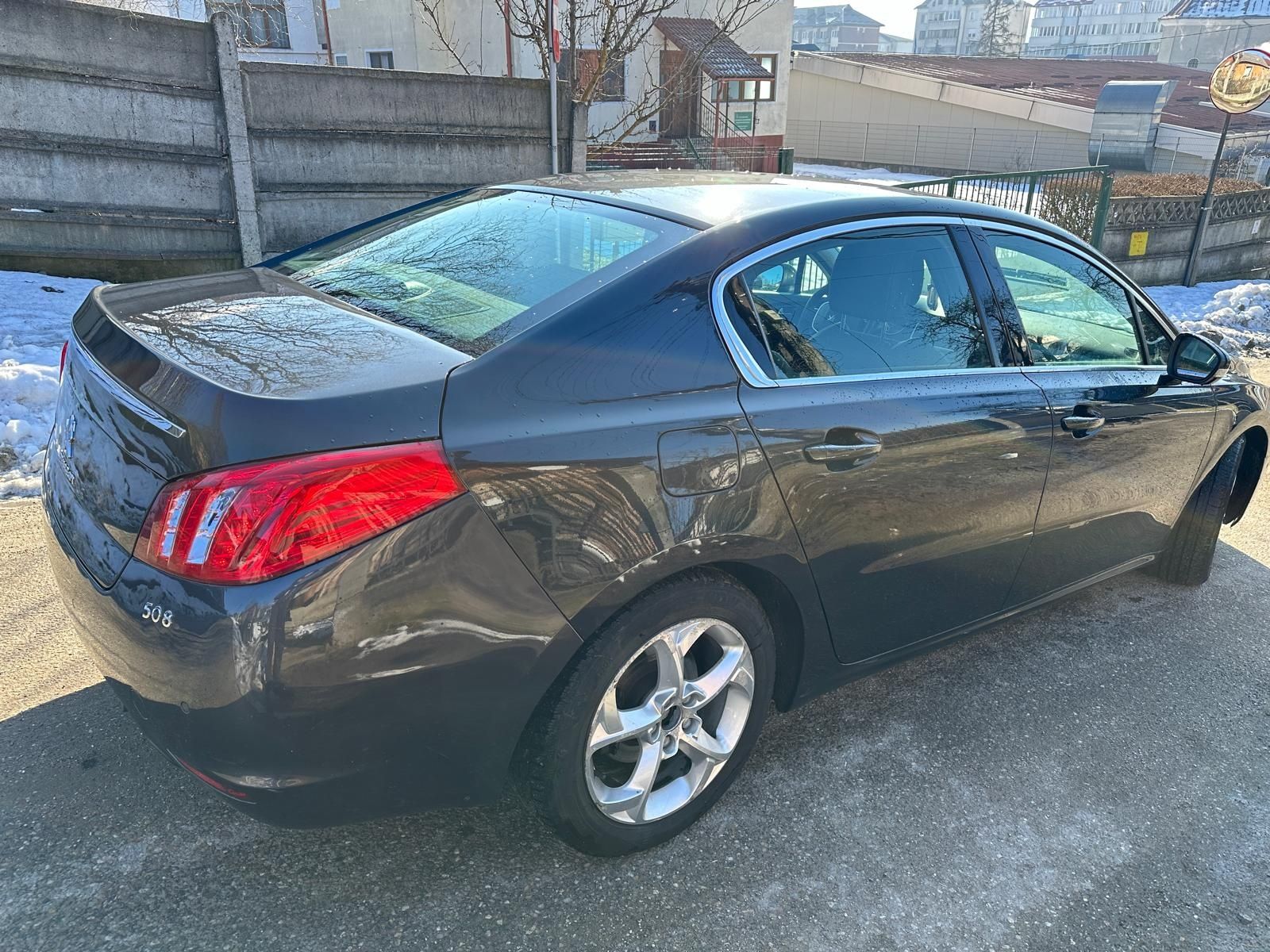 Peugeot 508  1.6 benzina