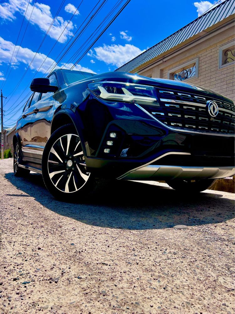 Dongfeng fengon M5L