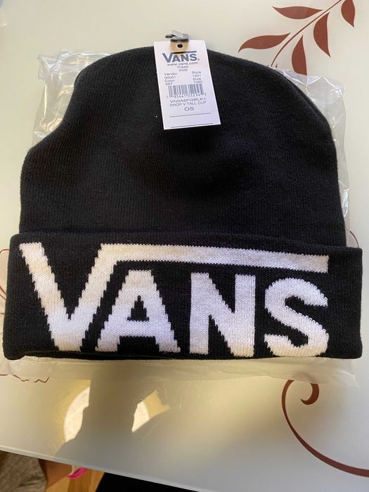 Caciula  VANS   UNISEX   Marime  universala  negru ,ORIGINALE