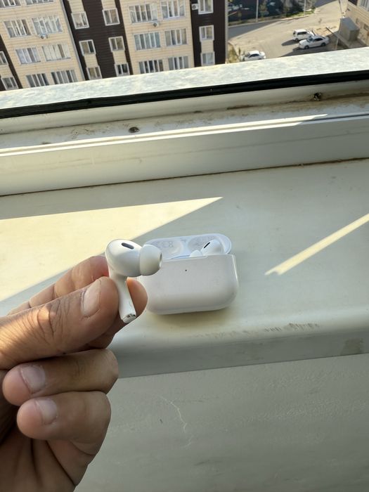 ЭйрПодс ПРО наушник. Оригинал 100% состаение 10/10