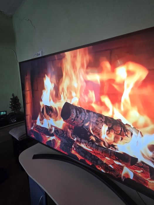 Телевизор LG 55"