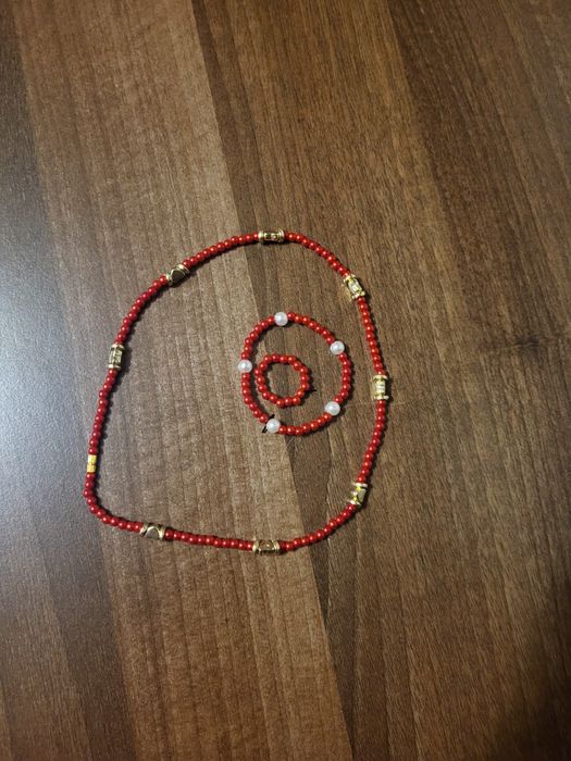 Hand made : inele , coliere , bratari , zgarzi