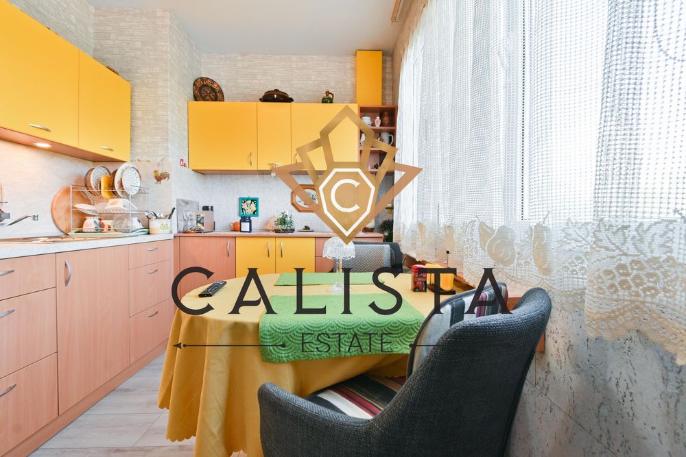 Продава се Двустаен апартамент в София, Свобода - 65 кв.м за 2460 €/кв.м - Снимка #3