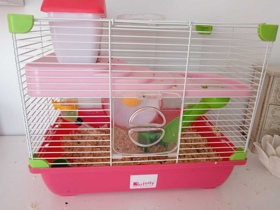 Hamster pitic și cușcă cu accesorii