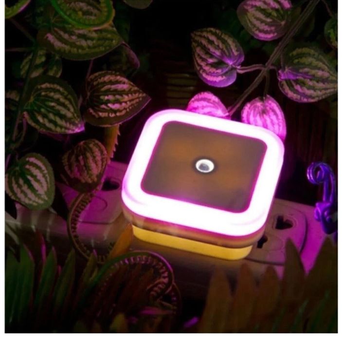 Тъмна сензорна нощна светлина