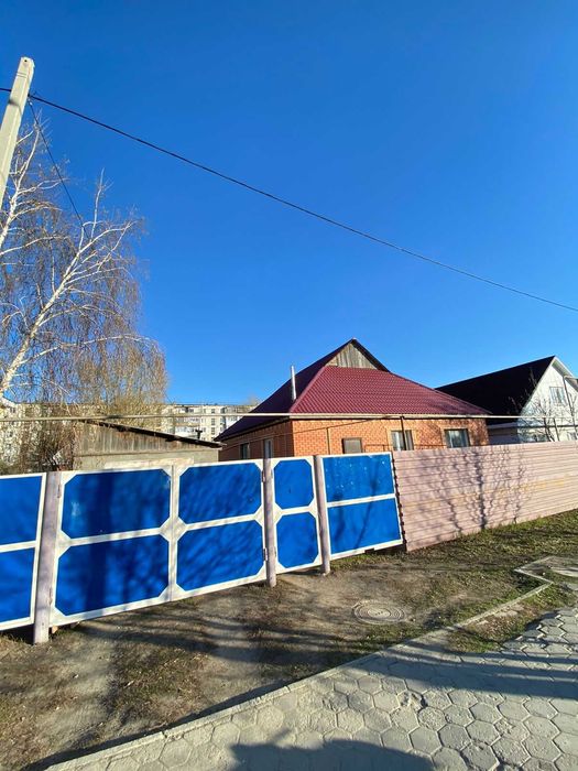 Дом 5 комнат + второй дом в одном участке в центре города.