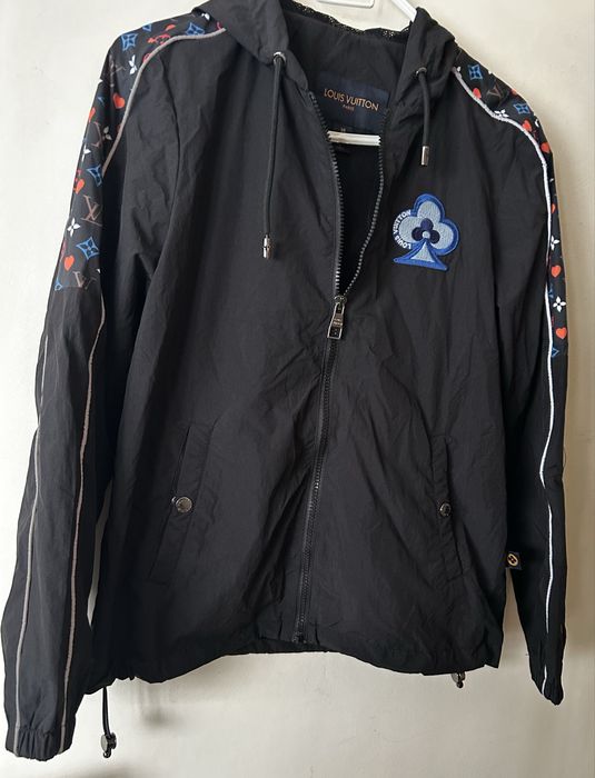 Ново! Eкип L.Vuitton