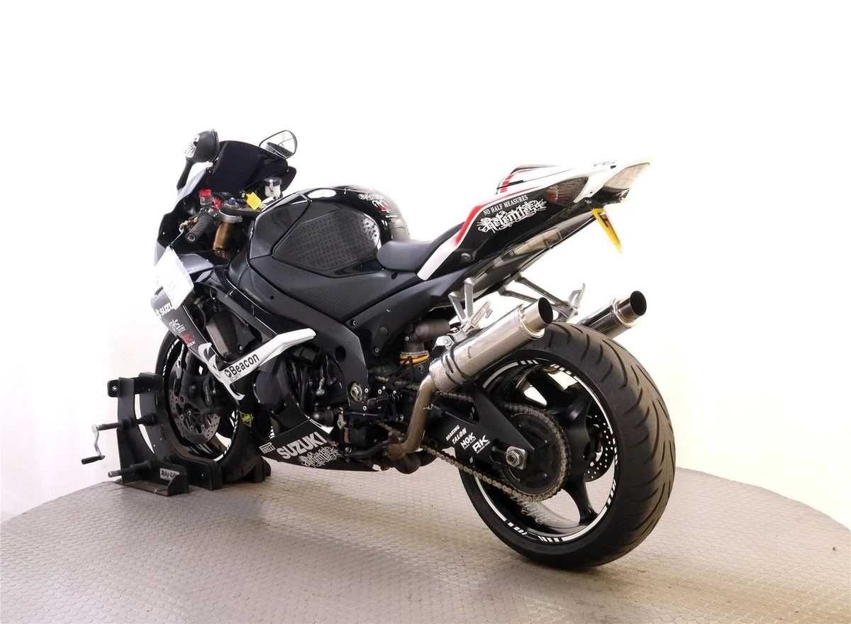 Suzuki GSXR 1000 K8 - 2008г. на части