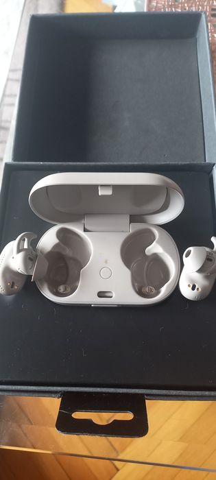 Casti wireless Bose Quet Confort Eardbuds