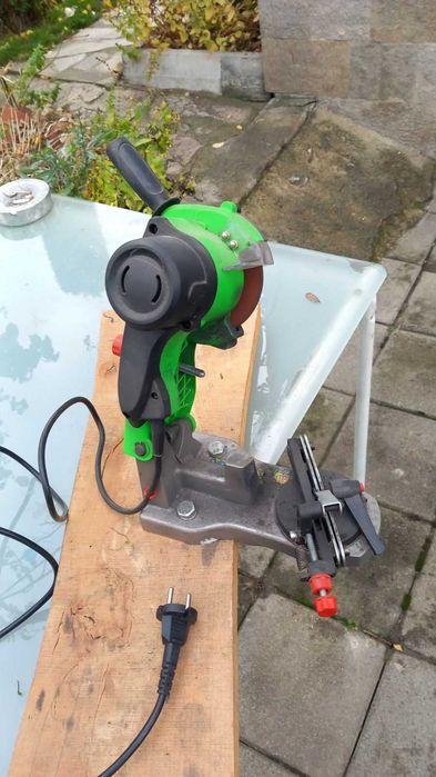 Машина за точене на вериги