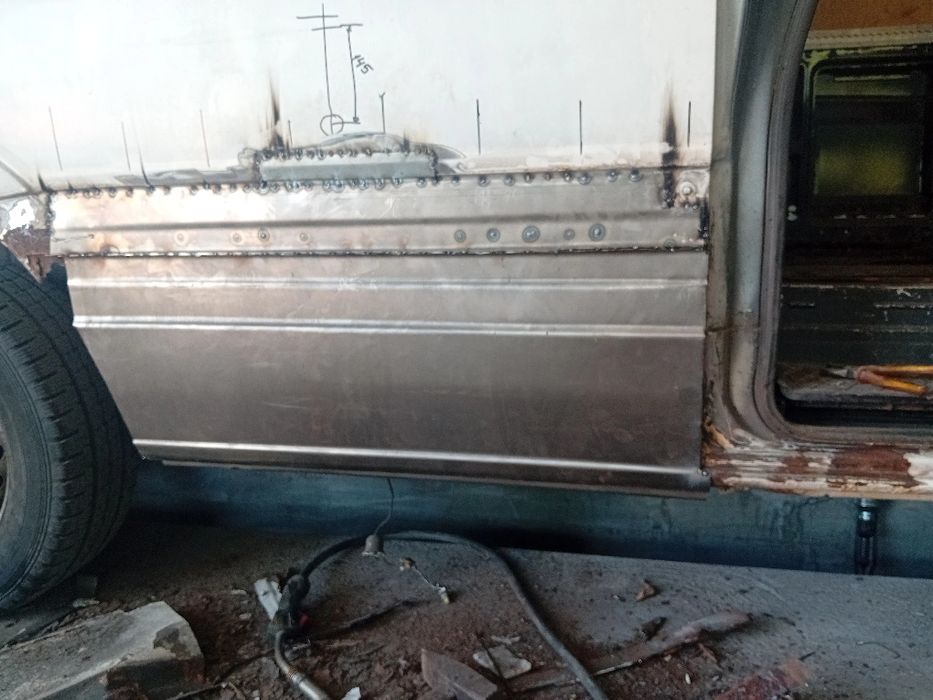 Reparații, restaurări mașini de colecție, tinichigerie auto