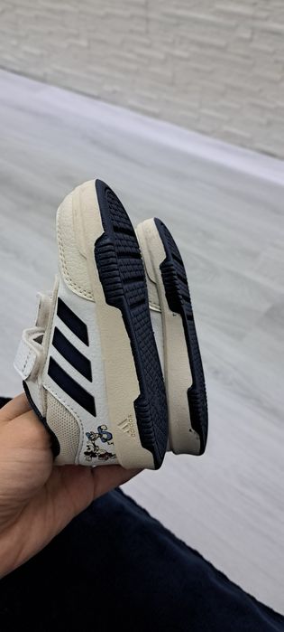 Маратонки Adidas