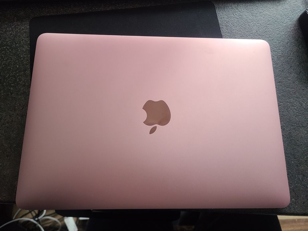 Macbook 2017 состояние хорошее