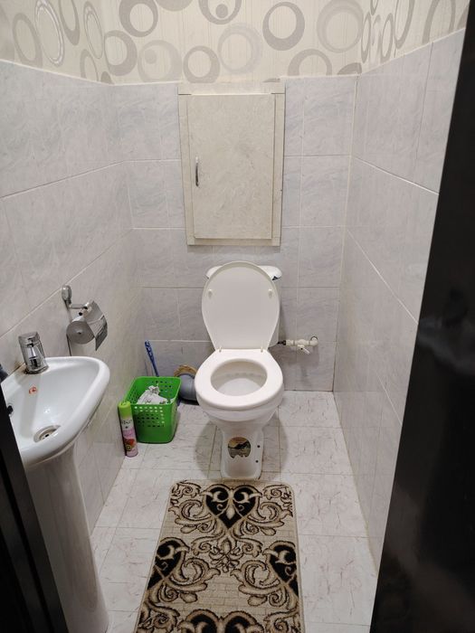 Сергели 8-худуд 2/7/7 срочно сотилади