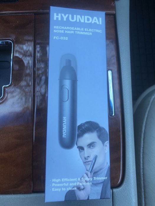 Тример для волос в носовой области