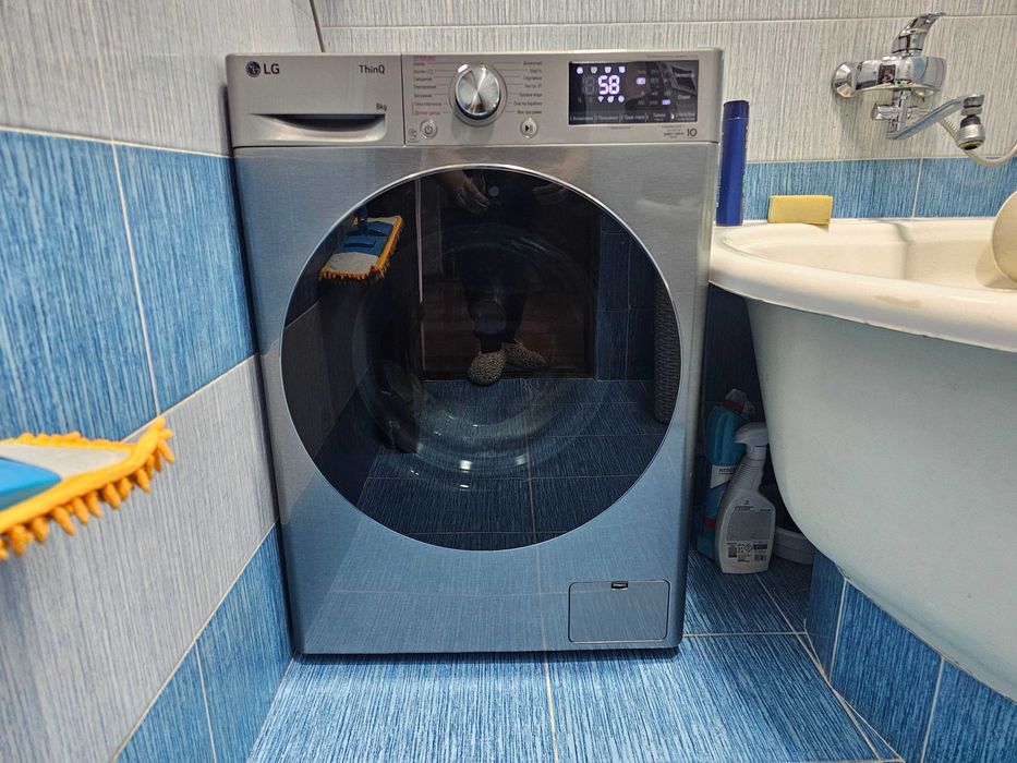ПРОДАМ 8KG LG F2V5PS2S Стиральная машина 2025 Steam™/ AI DD™/ ThinQ