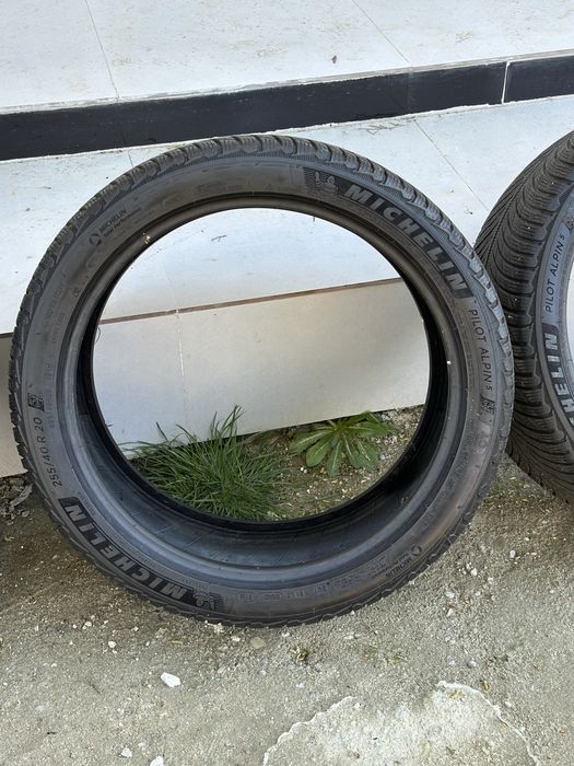 Caucucuri michelin pilot alpin 5 iarna 255 40 20