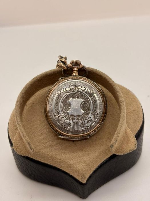 Ceas de buzunar din Argint Cylindre cu 2 medalioane -A-